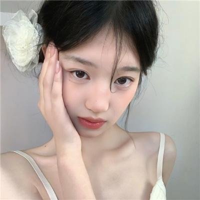 莺燕嬉春